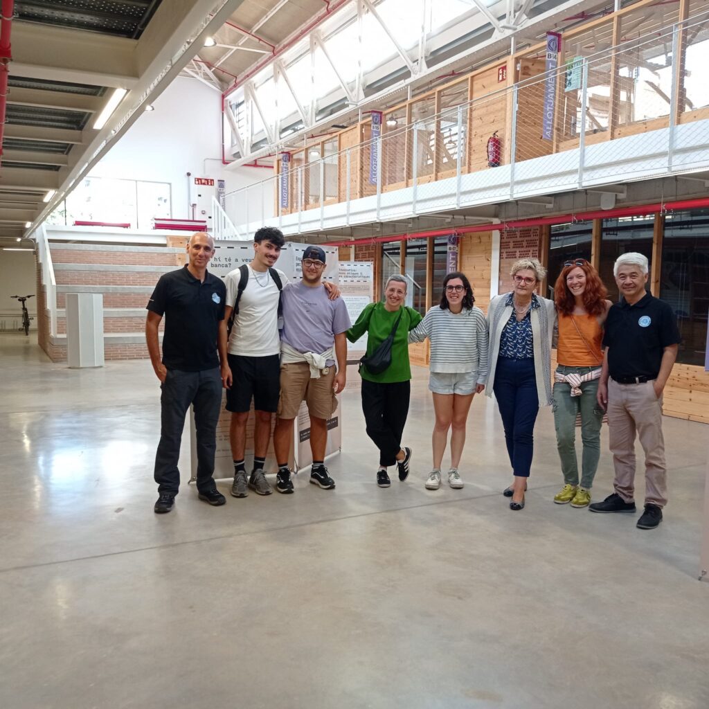 BLoc 4 giovani & social business Barcellona